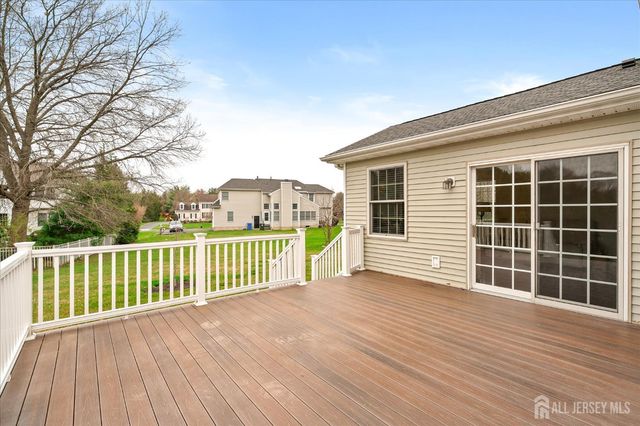 4 Bergen Drive, Cranbury, NJ 08512