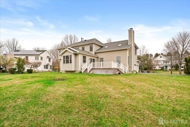 4 Bergen Drive, Cranbury, NJ 08512