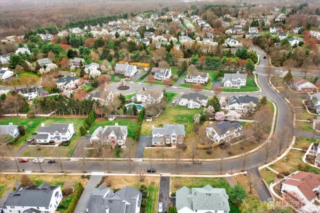 4 Bergen Drive, Cranbury, NJ 08512