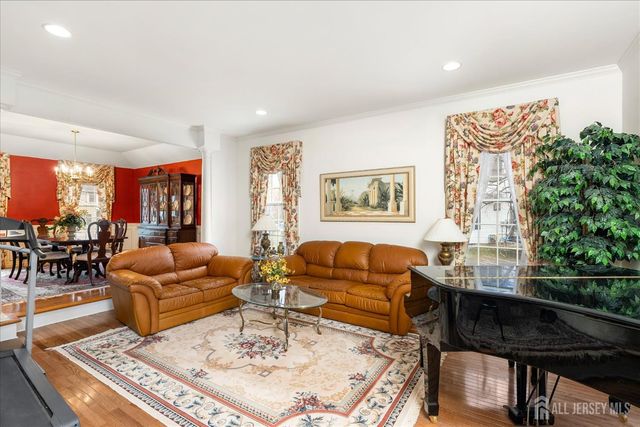 4 Bergen Drive, Cranbury, NJ 08512