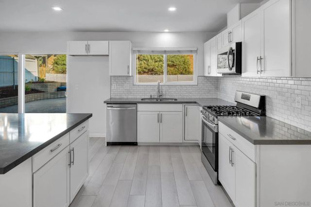 1583 Soma Pl, El Cajon, CA 92021
