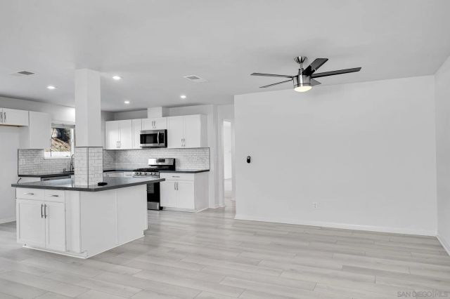 1583 Soma Pl, El Cajon, CA 92021