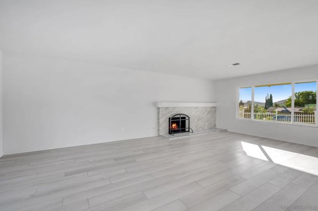 1583 Soma Pl, El Cajon, CA 92021