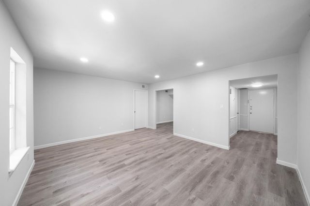 353 N Post Oak Lane 729, Houston, TX 77024