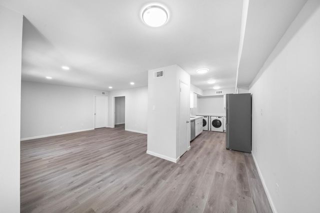 353 N Post Oak Lane 729, Houston, TX 77024