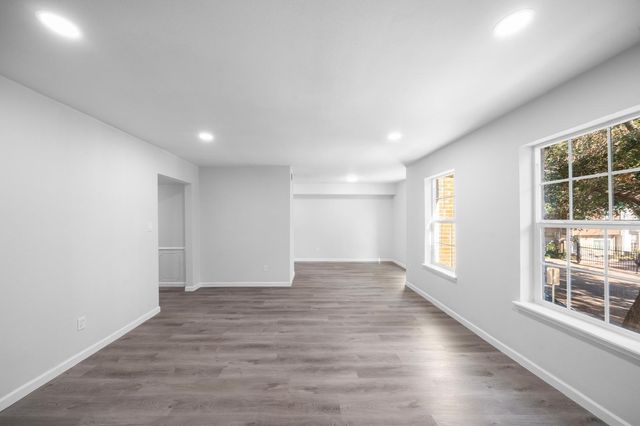 353 N Post Oak Lane 729, Houston, TX 77024