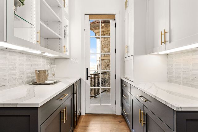 67 Cortes Drive, Westlake, TX 76262