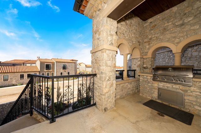 67 Cortes Drive, Westlake, TX 76262