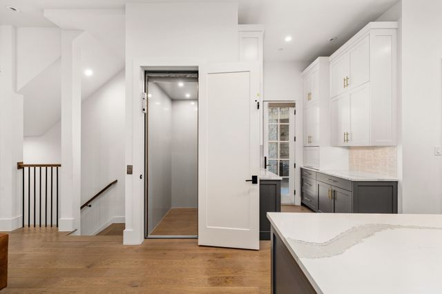 67 Cortes Drive, Westlake, TX 76262