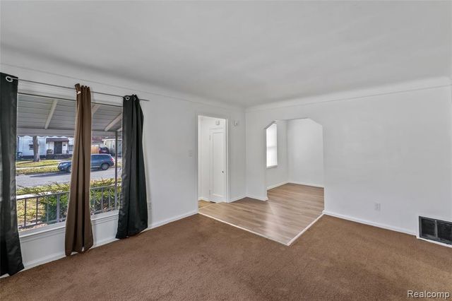 9099 Stout Street, Detroit, MI 48228