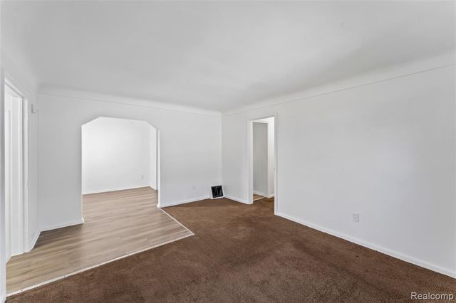 9099 Stout Street, Detroit, MI 48228