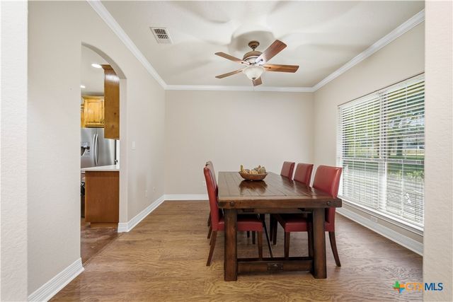1413 Country Hills Drive, La Vernia, TX 78121
