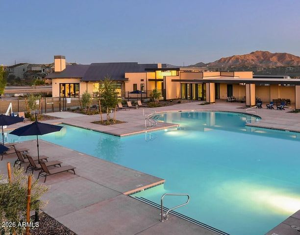 1325 E NARROWLEAF Drive, Gilbert, AZ 85298