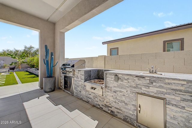 1325 E NARROWLEAF Drive, Gilbert, AZ 85298