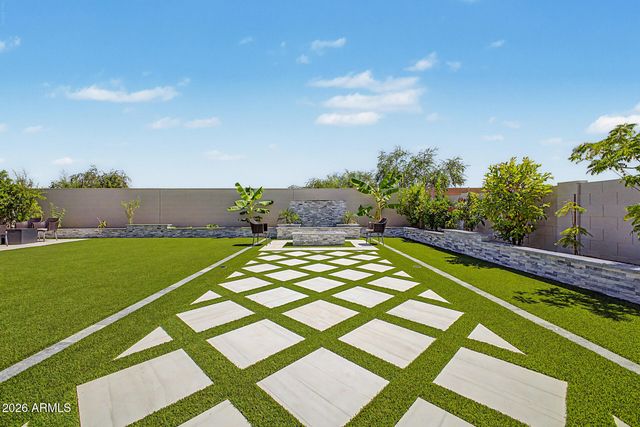 1325 E NARROWLEAF Drive, Gilbert, AZ 85298