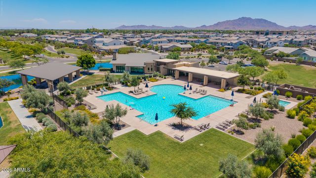 1325 E NARROWLEAF Drive, Gilbert, AZ 85298