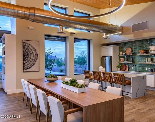 1325 E NARROWLEAF Drive, Gilbert, AZ 85298