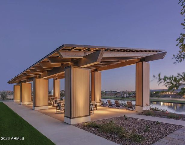 1325 E NARROWLEAF Drive, Gilbert, AZ 85298