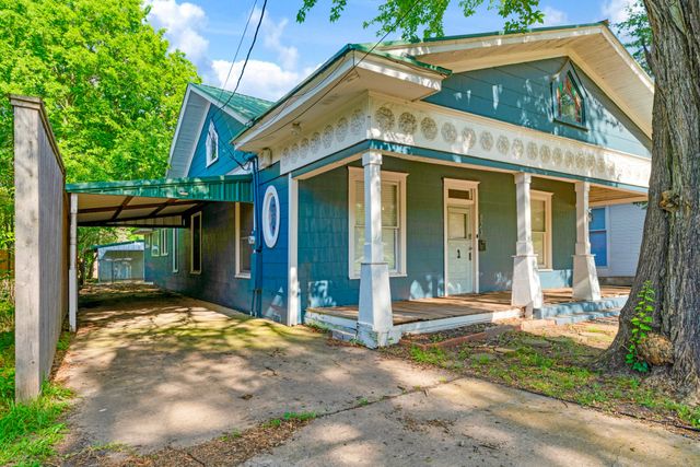 823 S Church Street, Paris, TX 75460