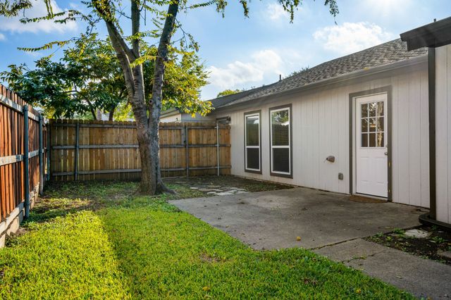 11353 Quail Run Street, Dallas, TX 75238