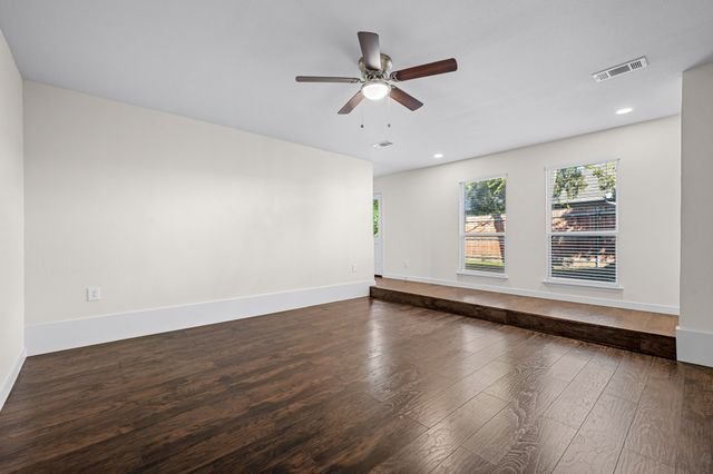 11353 Quail Run Street, Dallas, TX 75238