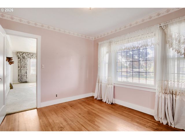 1135 B St, Washougal, WA 98671