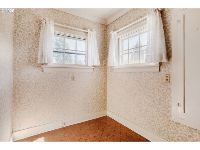 1135 B St, Washougal, WA 98671