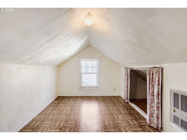 1135 B St, Washougal, WA 98671