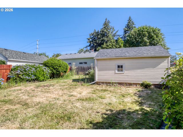 1135 B St, Washougal, WA 98671