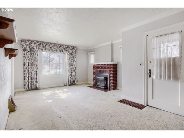 1135 B St, Washougal, WA 98671