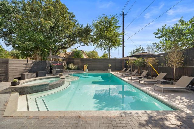 12526 Stafford Springs Drive, Houston, TX 77077