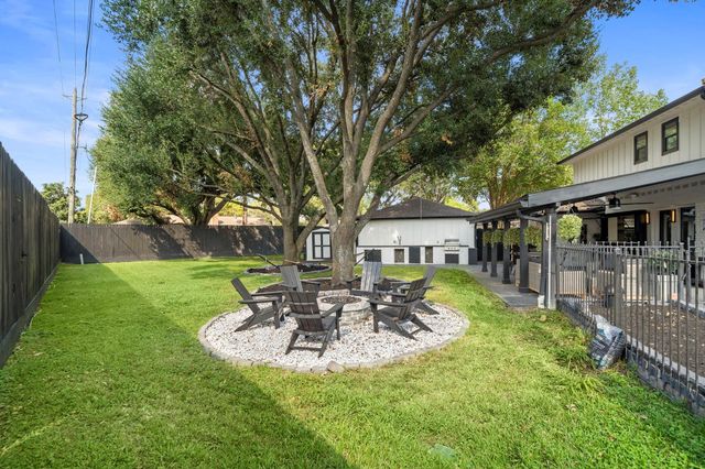 12526 Stafford Springs Drive, Houston, TX 77077