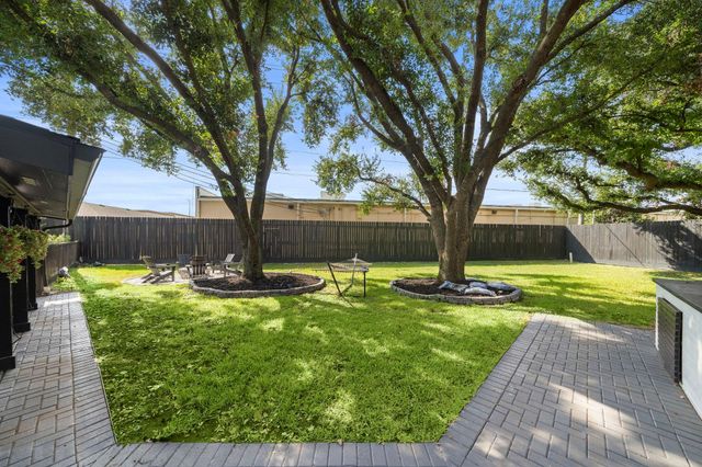 12526 Stafford Springs Drive, Houston, TX 77077