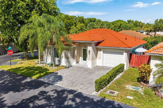 5771 NW 98th Ct, Doral, FL 33178
