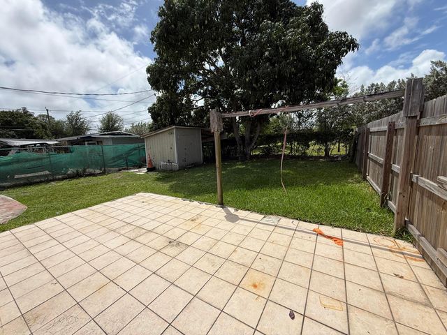 2519 Griffin Square, Acacia Villas, West Palm Beach, FL 33406