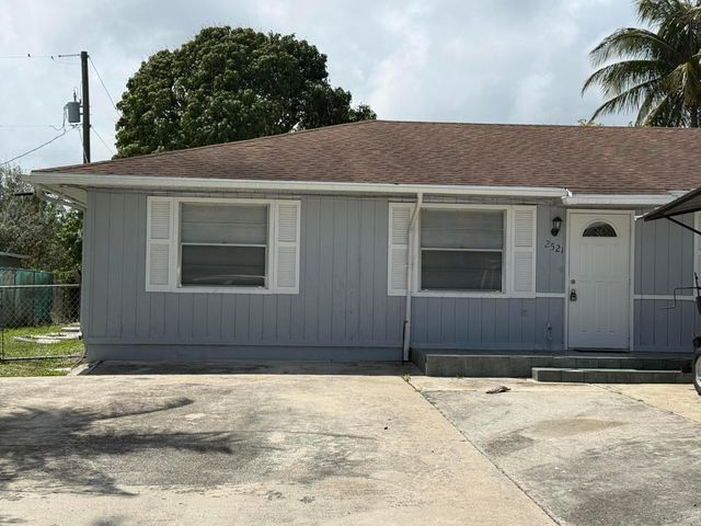 2519 Griffin Square, Acacia Villas, West Palm Beach, FL 33406