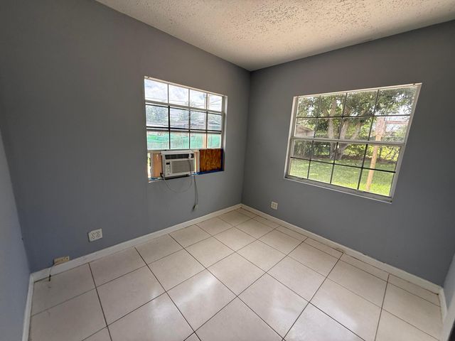 2519 Griffin Square, Acacia Villas, West Palm Beach, FL 33406