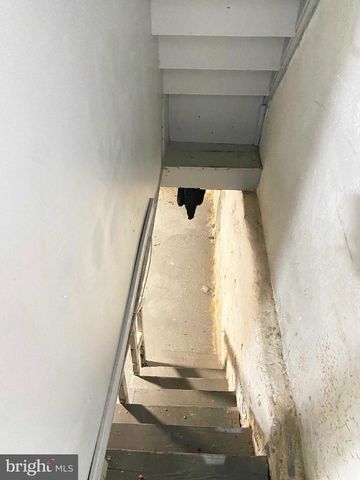 664 E WENSLEY ST, Philadelphia, PA 19134