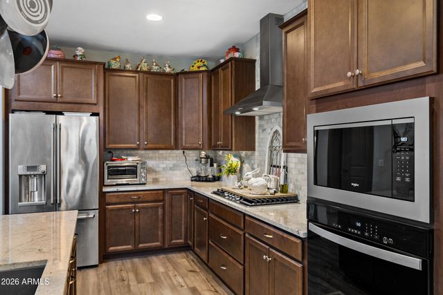 6804 W WINSTON Drive, Laveen, AZ 85339