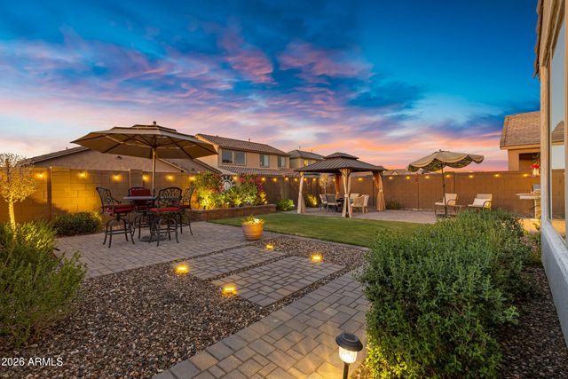 6804 W WINSTON Drive, Laveen, AZ 85339