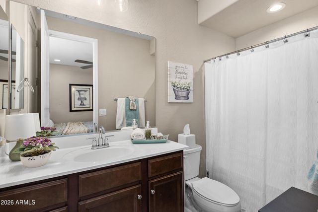 6804 W WINSTON Drive, Laveen, AZ 85339