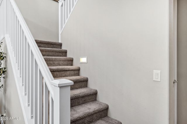 6804 W WINSTON Drive, Laveen, AZ 85339