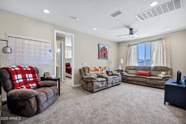 6804 W WINSTON Drive, Laveen, AZ 85339