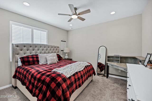 6804 W WINSTON Drive, Laveen, AZ 85339