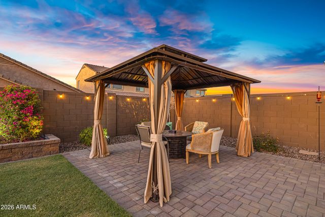 6804 W WINSTON Drive, Laveen, AZ 85339