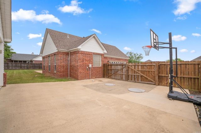 52 Wilhelmina Cove, Conway, AR 72034
