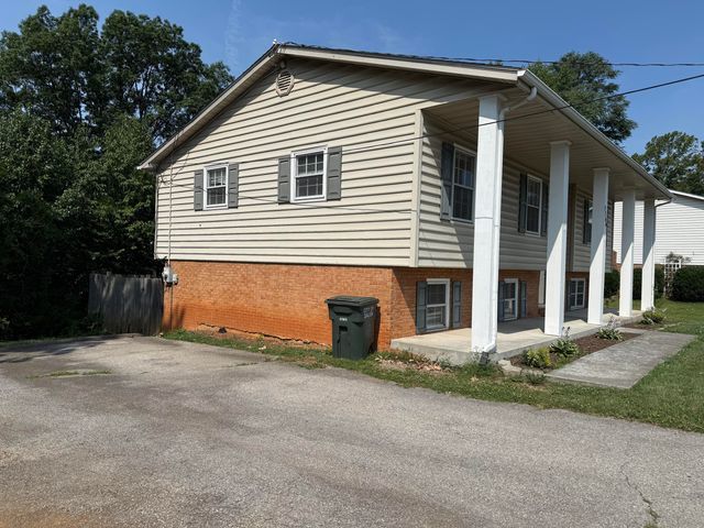 2766 Fletcher ST, Salem, VA 24153