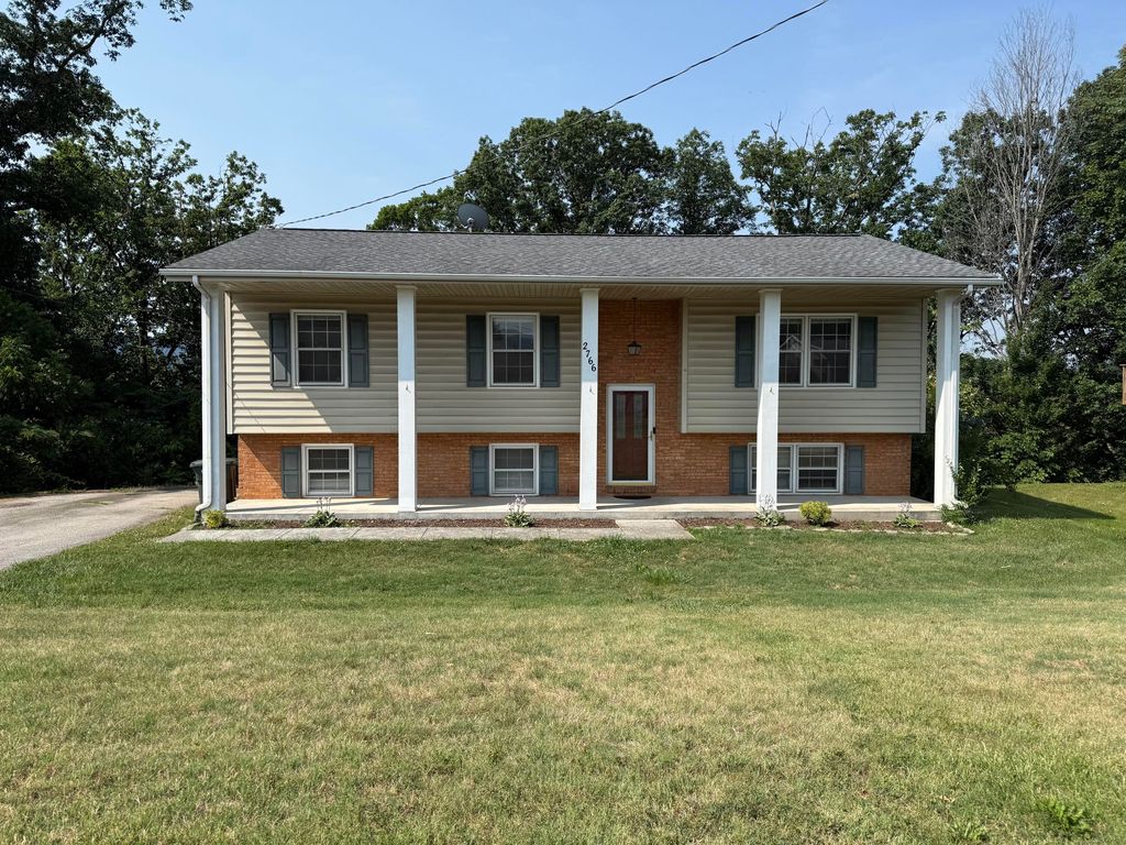 2766 Fletcher ST, Salem, VA 24153