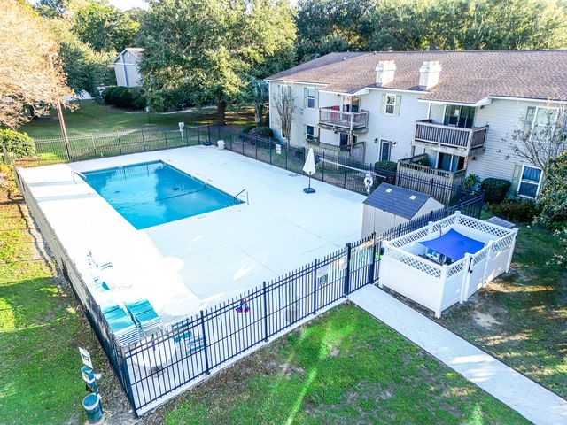 1402 Camp Road 3f, Charleston, SC 29412