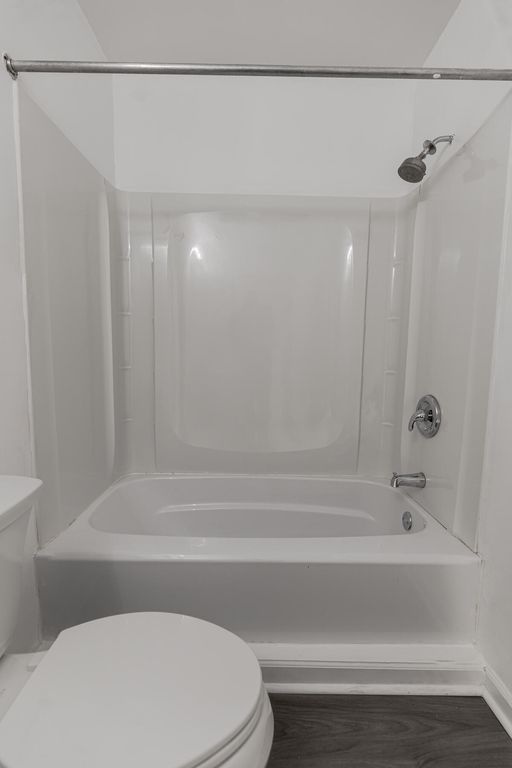 Image 39 of property listing at 1402 Camp Road 3f, Charleston, SC 29412